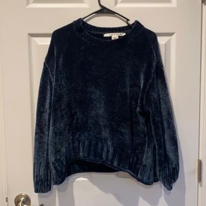 Cropped blue sweater - super soft
